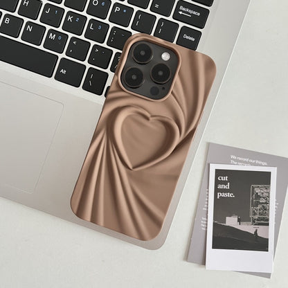 Creative Pleated Heart Design Phone Case – Stylish & Protective